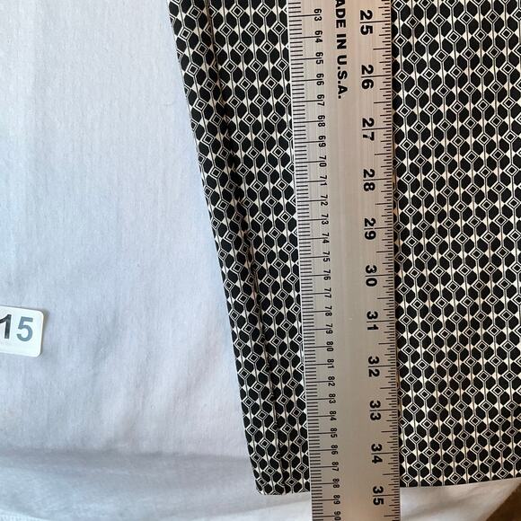 Amanda + Chelsea Women Slim Leg Formal Pants size 10,Black White Geometric Print - Picture 3 of 11